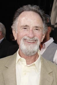 Lawrence Gordon in Don't Say No Until I Finish Talking: The Story of Richard D. Zanuck
