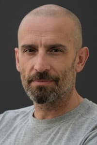 Ahmet Pınar in Karanlık Madde