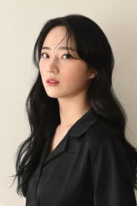 Song Yeon in 5월18일생