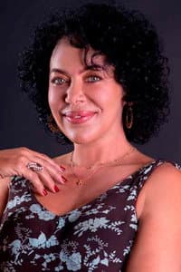 Kareen Spano in Sangra. Grita. Late!