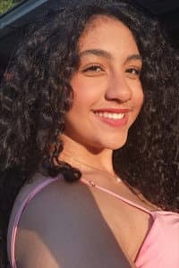 Karis Edna Amorim in Fora do Papel