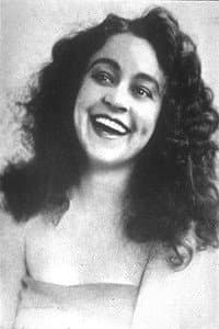 Valentine Grant in The Daughter of MacGregor