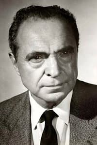 Sam Levene in Grand Central Murder