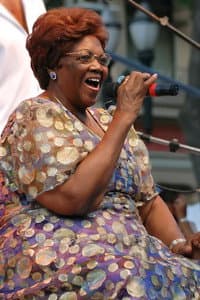 Dona Ivone Lara in A Força de Xangô