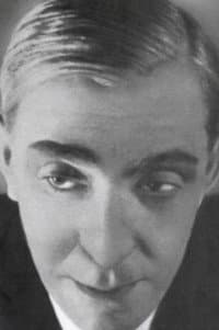 Aleksey Bondi in Мужество