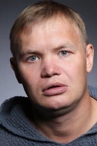 Viktor Konukhin in Беглянки