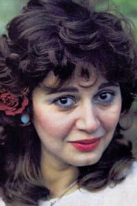 Madiha Kamel in أزواج طائشون