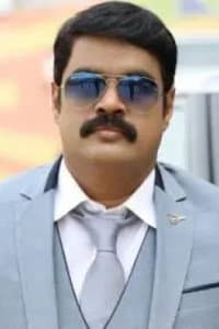 R. K. in En Vazhi Thani Vazhi