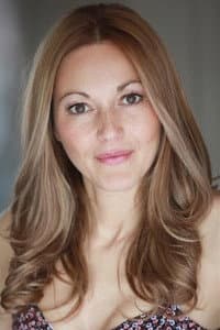 Isabelle Teboul in Les deux orphelines vampires