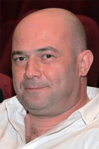 Selim Demirdelen in Ara