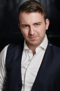 Cal Gordon in Wanda and Sully