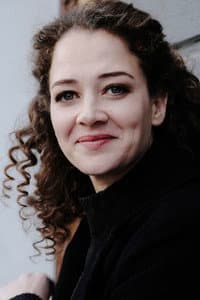 Oona-Devi Liebich in Paule und Julia