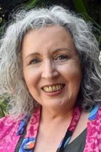 María Carreras in Los extraterrestres