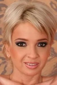 Joana Romain in Cream Pie For The Straight Girl 3