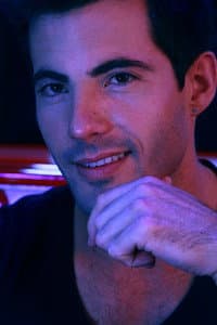 Adrian Conquet in Pour l'amour de l'art