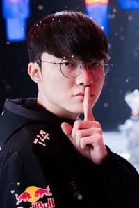 Lee Sang-hyeok in T1 Rose Together
