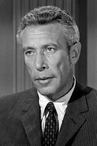 Mort Mills in Davy Crockett and the River Pirates