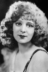 Marguerite De La Motte in Held by the Law