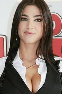 Cecilia Capriotti in No Problem