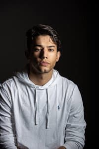 Angel Valle Jr. in Mi America