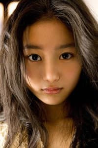 Shioli Kutsuna in The Outsider