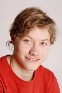 Pavel Buynakov in Летящие по ветру листья