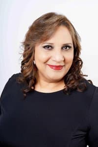 Aidita Encarnación in Por amor en el caserío