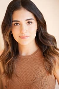 María José Pacreu Rodriguez in Through the Door