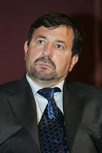 Sokol Angjeli in Një Baba Tepër