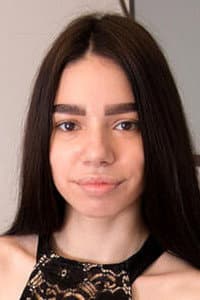 Evelyn in Addicted to Cumming