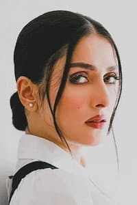 Ayeza Khan in Main Kukkoo Aur Woh