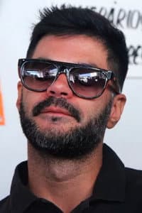 Adriano Pereira in A Verdadeira História de Hermes e Renato
