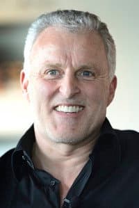 Peter R. de Vries in Sneeuwwitje en de zeven kleine mensen: Een modern sprookje