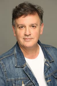 Carlos Seguí in A nadie le importas