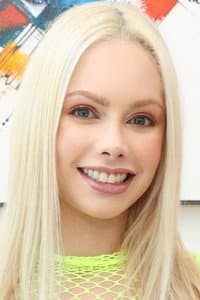 Vivian Lola in Turbo Holes 2