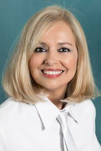 Emma Ozores in Armando (o la buena vecindad)