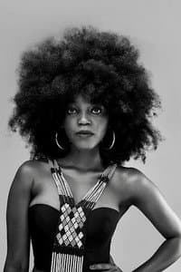 Gladys Oyenbot in The Girl in the Yellow Jumper