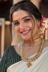 Divya Pillai in Bhairavam