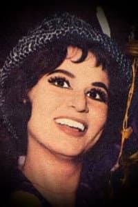 Sanaa Mazhar in 6 بنات وعريس