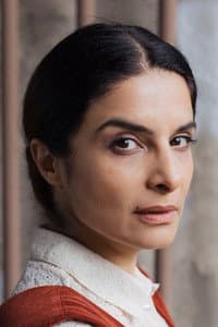 Sarah Sandeh in Die Füchsin - Rachespiel