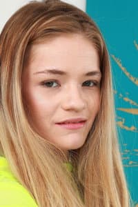 Scarlett Fall in Step Brother's View 11