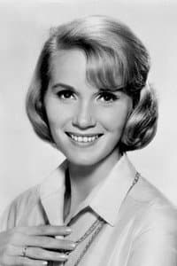 Eva Marie Saint in Because of Winn-Dixie