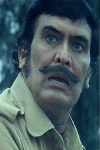 Dev Kumar in Khel Khel Mein