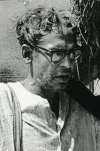 Ritwik Ghatak in Ramkinkar Baij