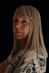 Moni Fischer in Neighborhood