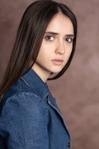 Bárbara Brito in Salem Witch Doll