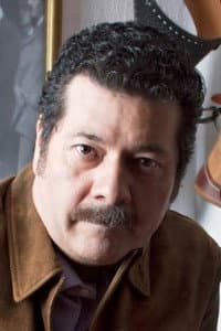 Enoc Leaño in Un, dos, tres, por mí