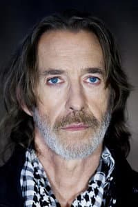 Jonathan Pienaar in The Fragile King