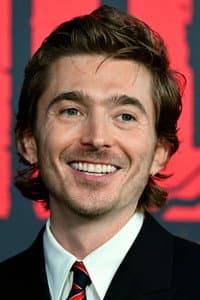 Austin Abrams in The Line