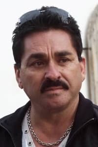Juan Manuel Romero in Sexo y traición de familia